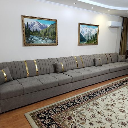 Улица Гоголя 2 Апартаменты 180 Метров Almatı Dış mekan fotoğraf