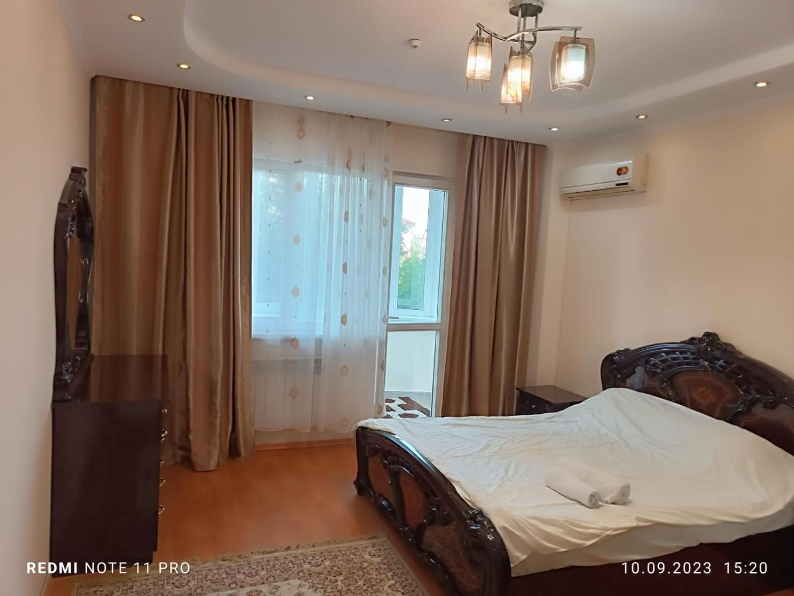 Улица Гоголя 2 Апартаменты 180 Метров Almatı Dış mekan fotoğraf